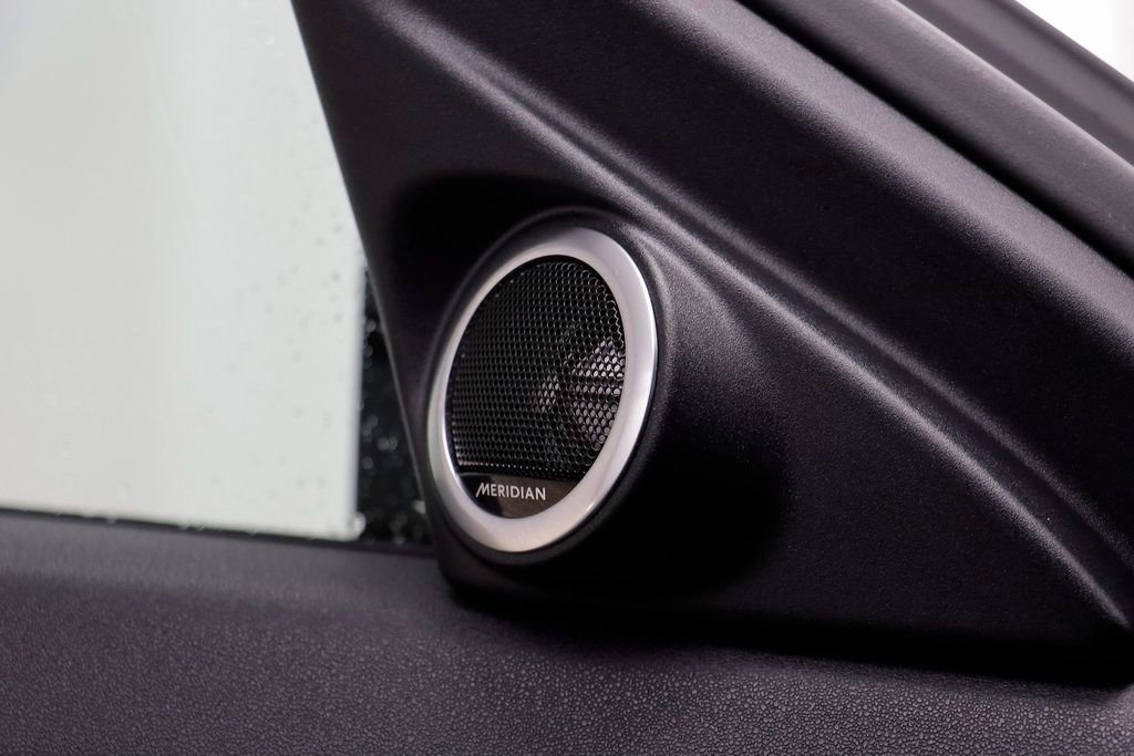 Used 2026 Land Rover Range Rover Evoque S image 6