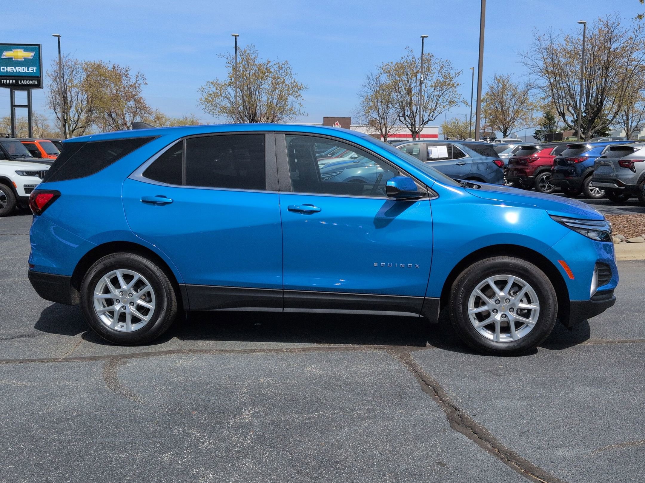 Certified 2024 Chevrolet Equinox LT w/ LPO, Floor Liner Package image 10