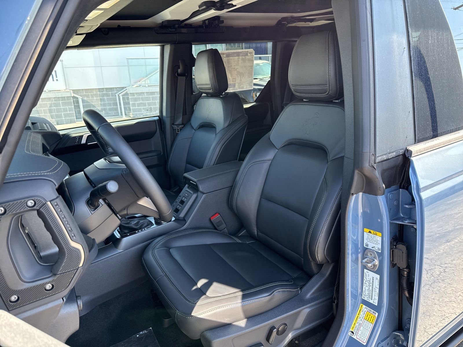 New 2025 Ford Bronco Badlands image 2