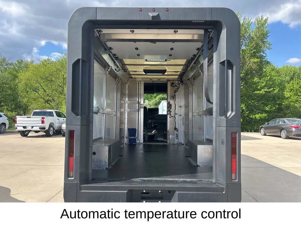 Used 2024 Chevrolet Brightdrop 600 w/ Commercial Equipment Package AWD/4WD image 22