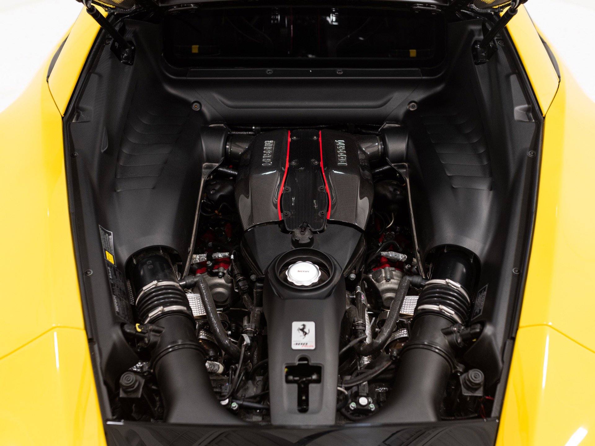 Used 2019 Ferrari 488 Pista Coupe image 17