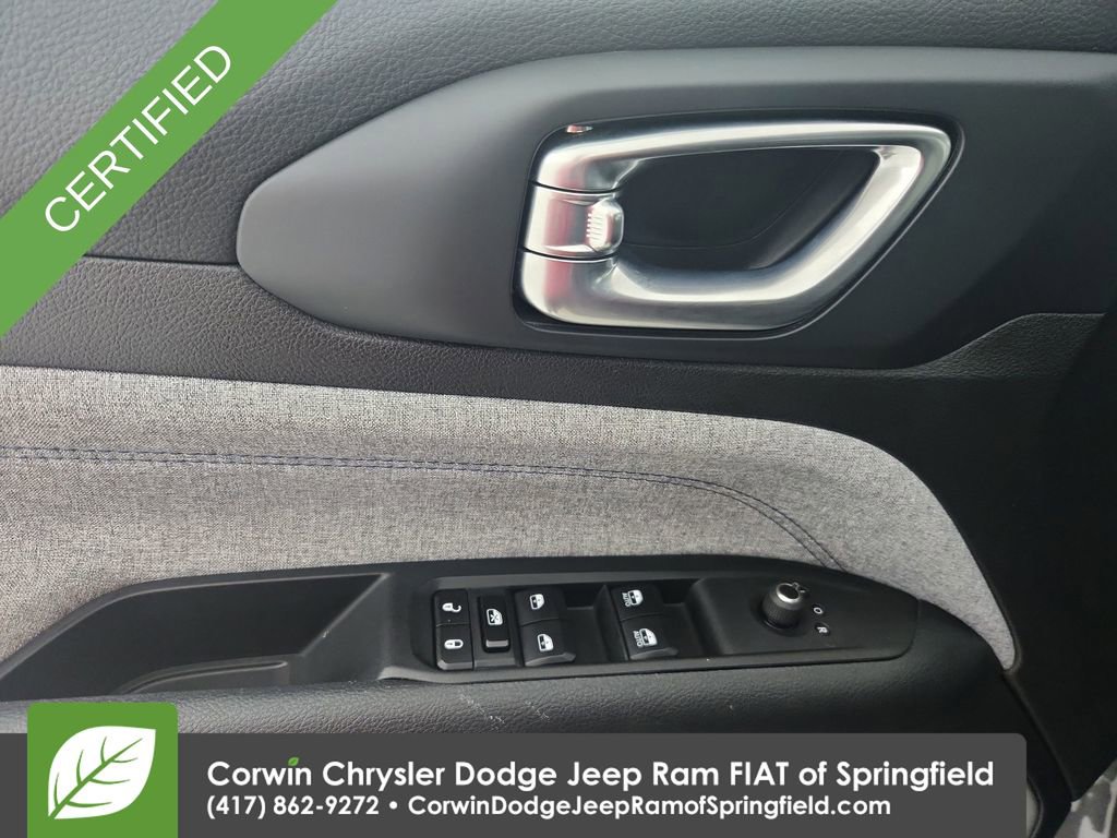 Certified 2024 Jeep Compass Latitude image 21