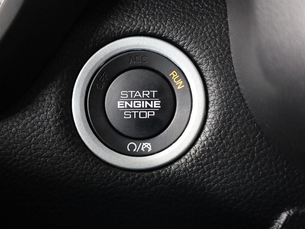 Used 2023 RAM 1500 Laramie AWD/4WD image 33