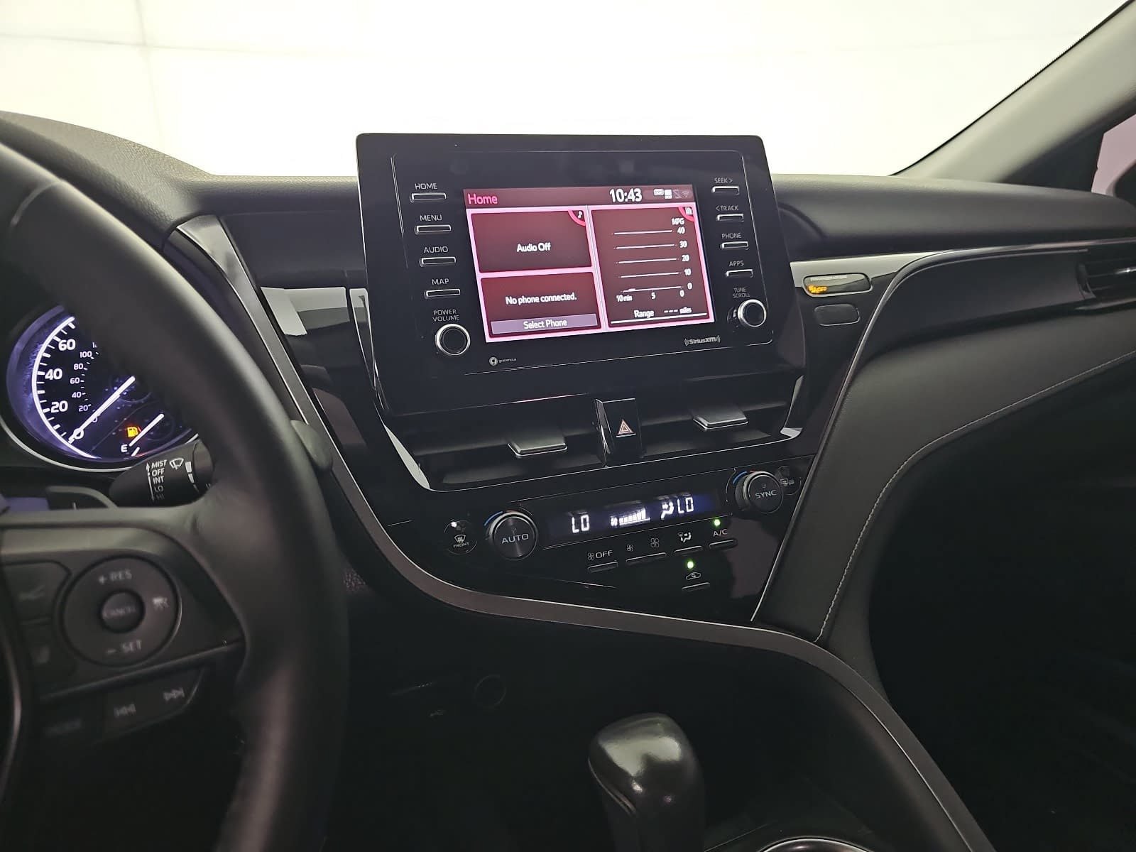 Used 2023 Toyota Camry SE FWD image 19