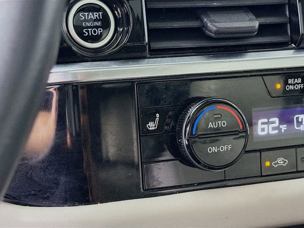 Used 2022 Nissan Pathfinder SL w/ SL Premium Package image 24