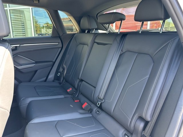 New 2025 Audi Q3 2.0T Premium image 10