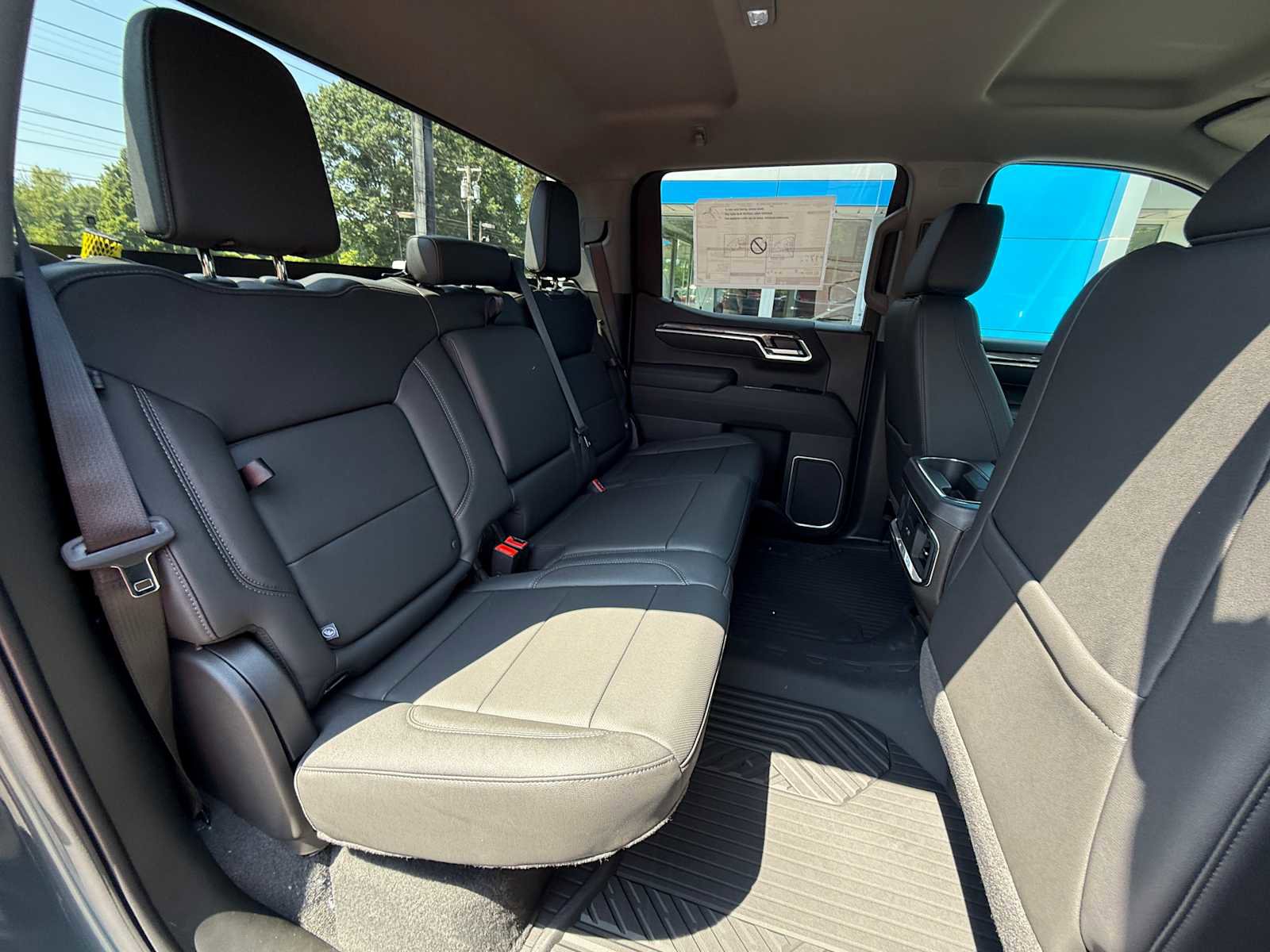 New 2026 Chevrolet Silverado 1500 LTZ w/ Z71 Off-Road Package image 40