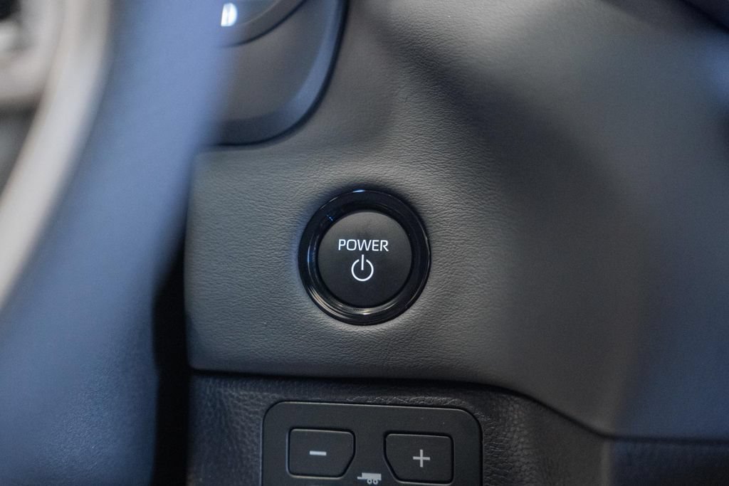 New 2026 Toyota Sequoia Platinum AWD/4WD image 32