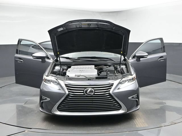 Used 2016 Lexus ES 350 w/ Luxury Package w/Wood Trim FWD image 52