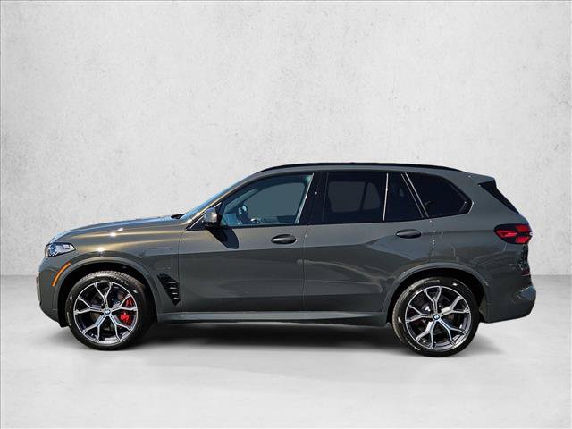 New 2026 BMW X5 xDrive50e w/ M Sport Package AWD/4WD image 5