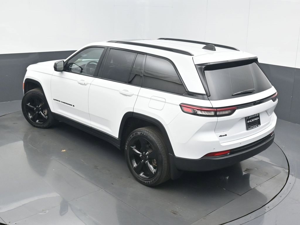 Used 2023 Jeep Grand Cherokee Altitude image 41