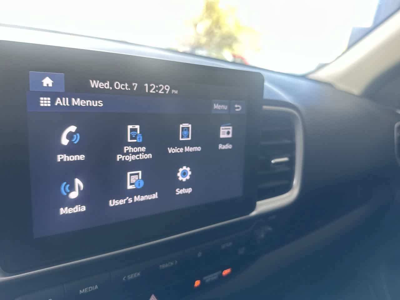 Used 2024 Hyundai Venue SEL FWD image 18