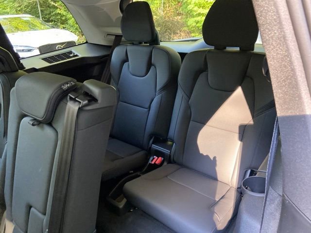New 2026 Volvo XC90 B6 Plus image 16