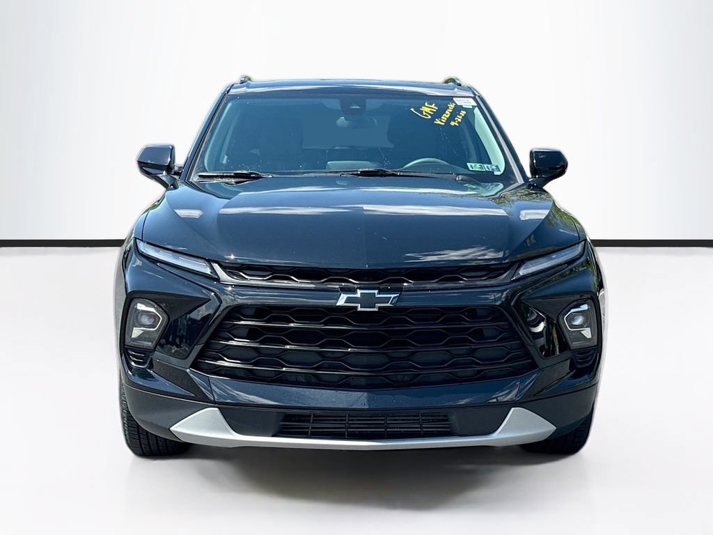 Used 2023 Chevrolet Blazer LT w/ Midnight/Sport Edition AWD/4WD image 2