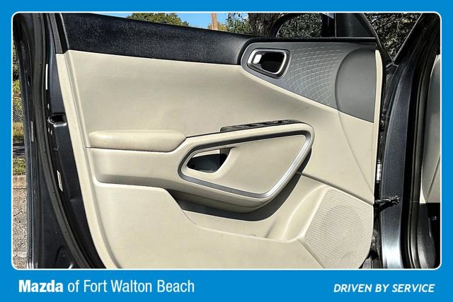 Used 2020 Kia Soul LX image 17