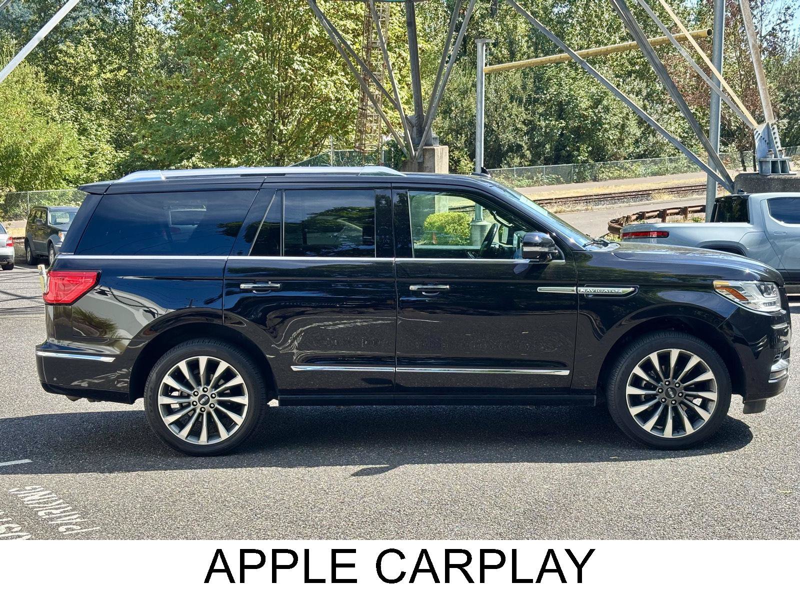 Used 2021 Lincoln Navigator Reserve AWD/4WD image 12