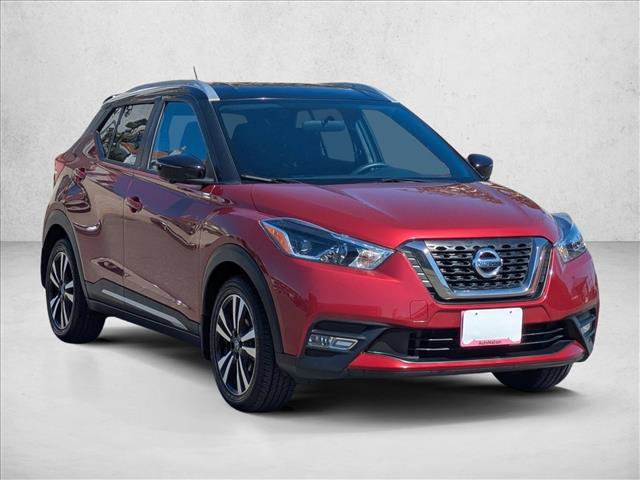 Used 2018 Nissan Kicks SR image 3