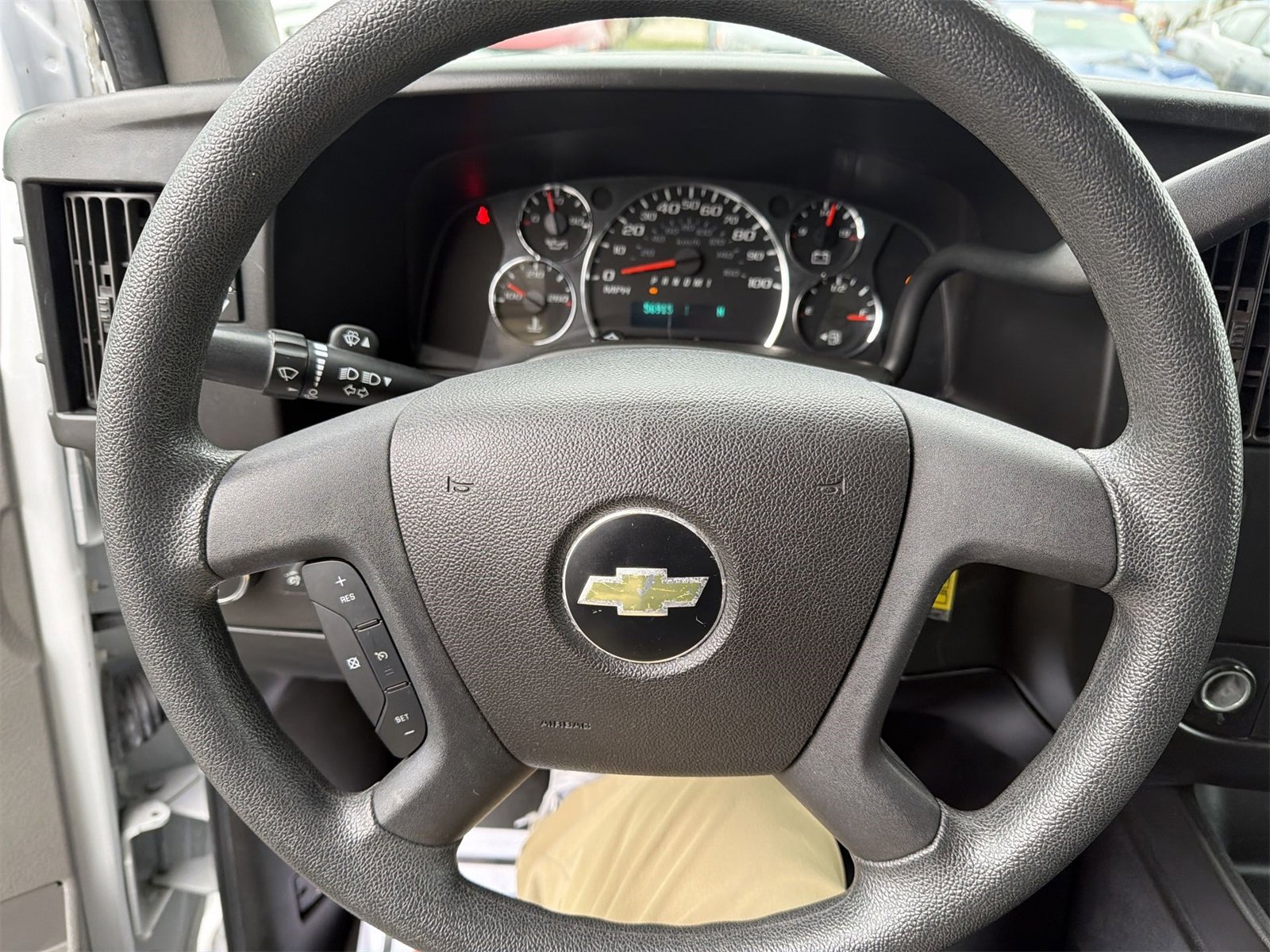 Used 2017 Chevrolet Express 3500 LT w/ LT Preferred Equipment Group image 13