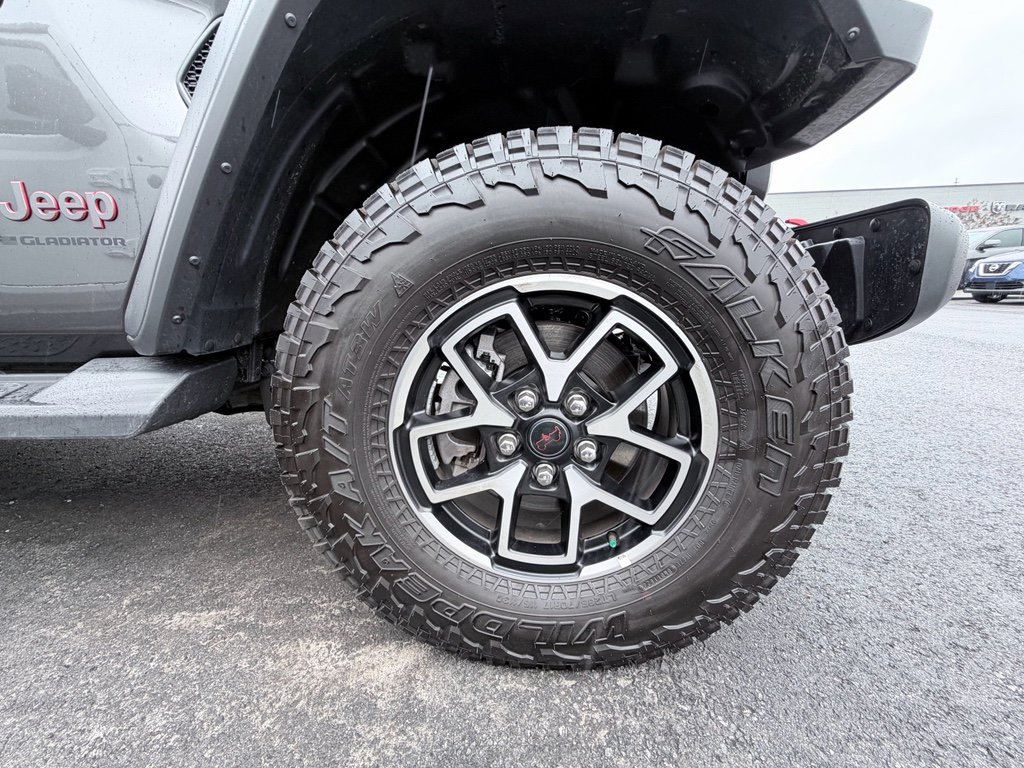 Used 2025 Jeep Gladiator Rubicon w/ Safety Group image 29