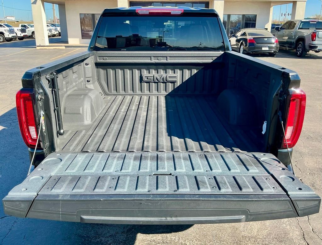 Used 2022 GMC Sierra 1500 SLT image 18