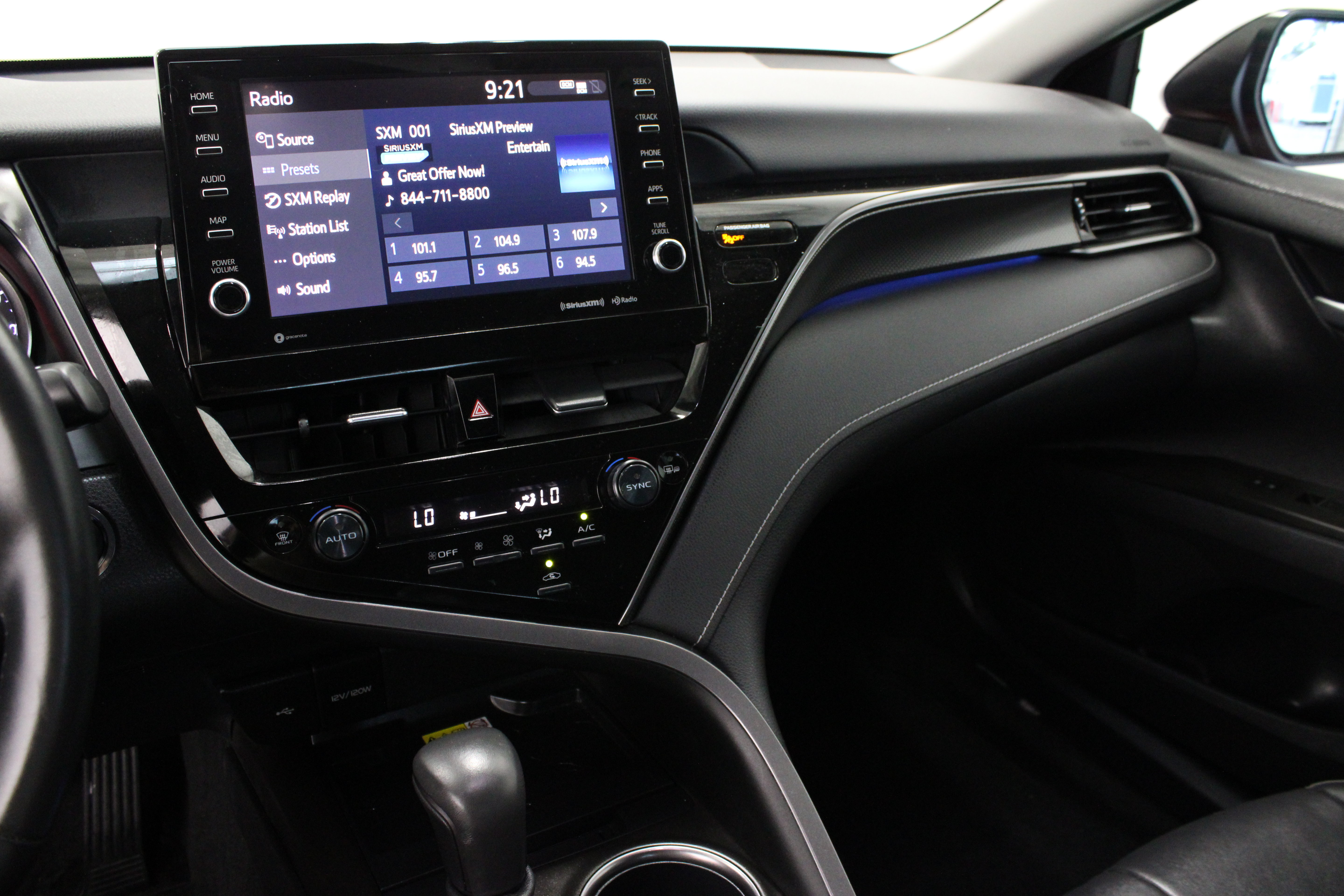 Used 2024 Toyota Camry XSE FWD image 16