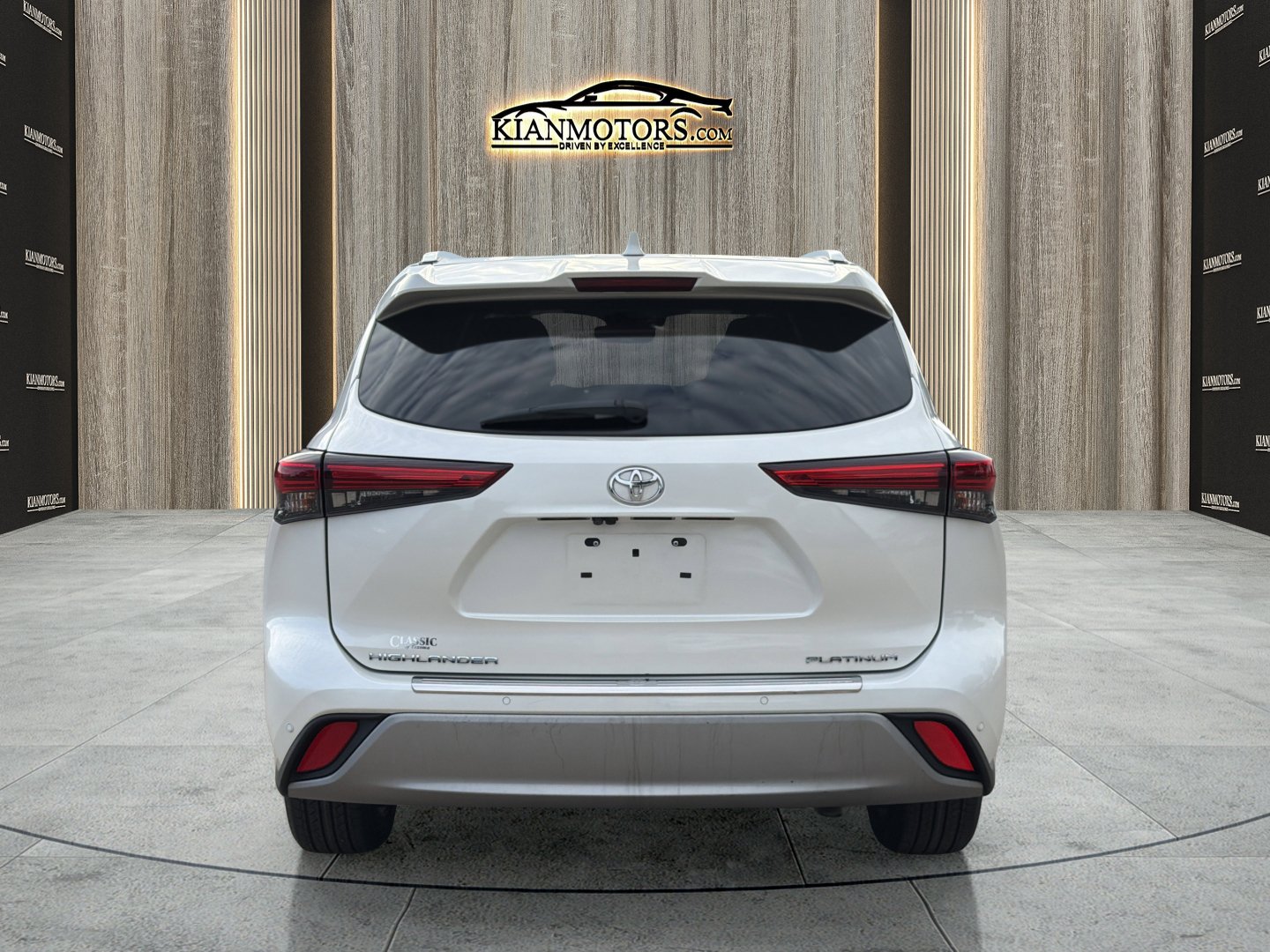 Used 2020 Toyota Highlander Platinum FWD image 6