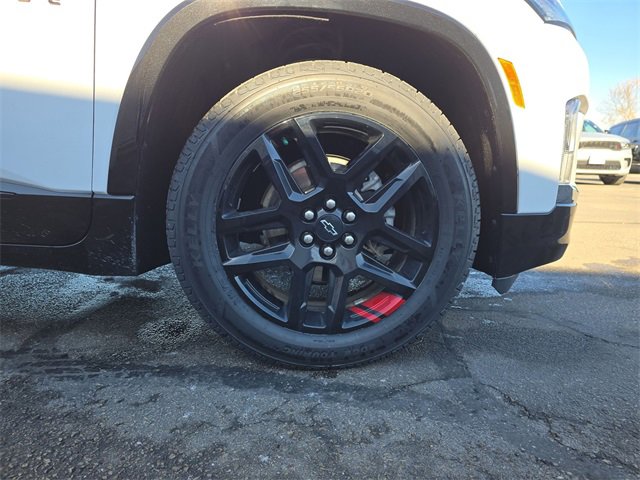 Used 2023 Chevrolet Traverse Premier w/ Redline Edition image 17