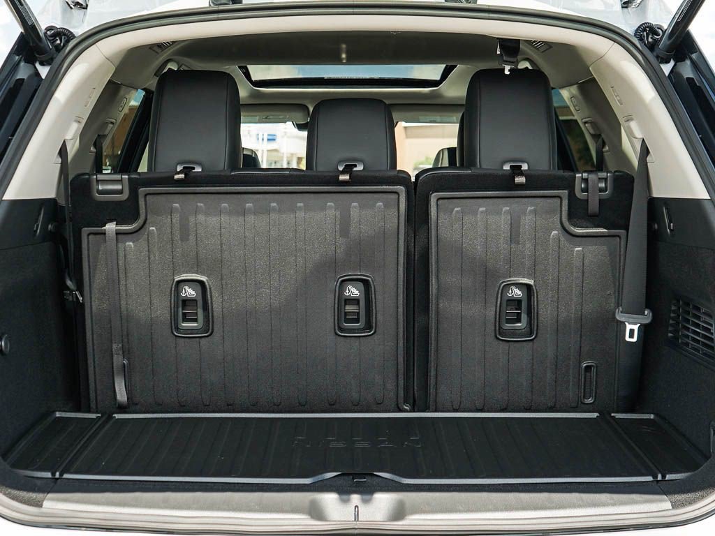 New 2025 Nissan Pathfinder Platinum image 8