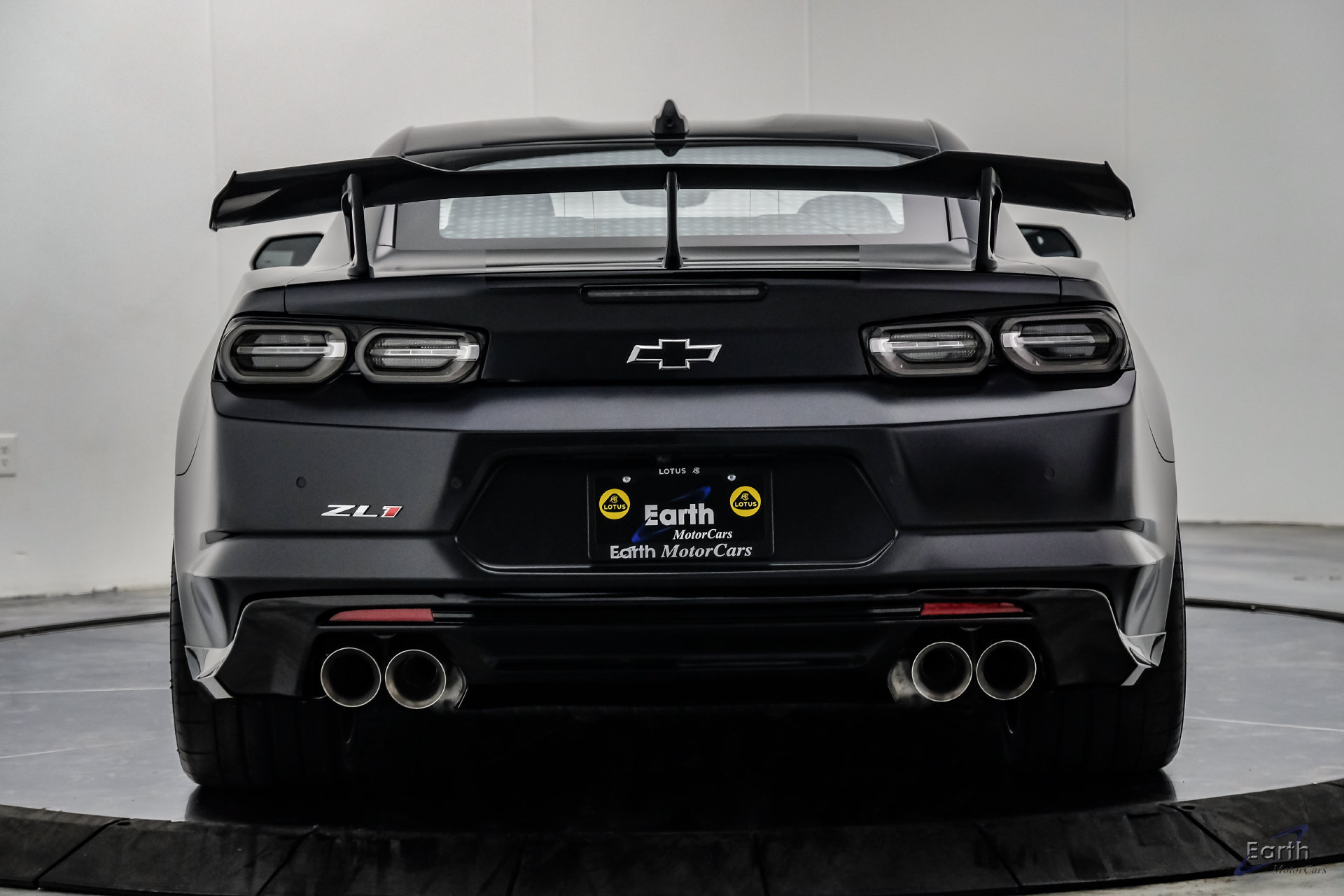 Used 2024 Chevrolet Camaro ZL1 RWD image 15