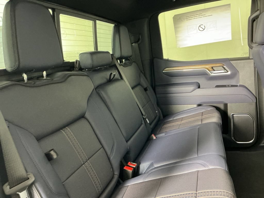 New 2026 Chevrolet Silverado 1500 High Country w/ Technology Package AWD/4WD image 14
