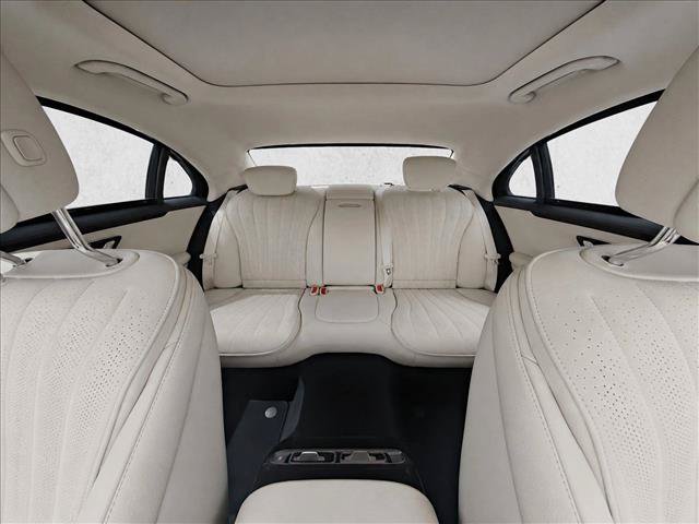 Certified 2023 Mercedes-Benz S 500 4MATIC image 19