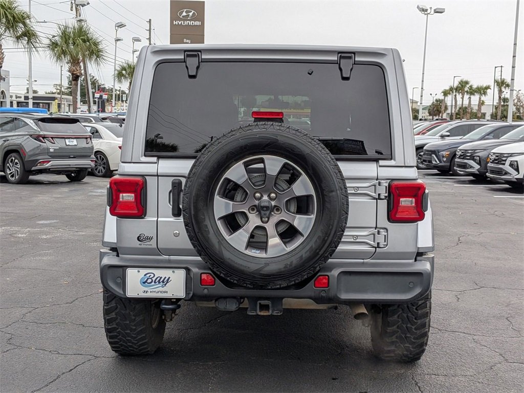 Used 2018 Jeep Wrangler Unlimited Sahara image 7