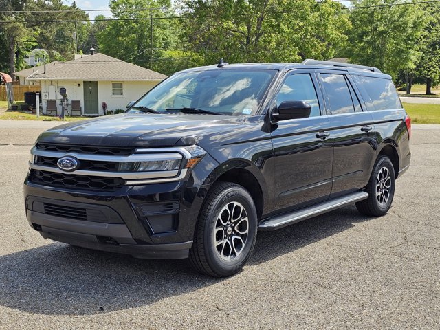 Used 2023 Ford Expedition Max XLT AWD/4WD image 1