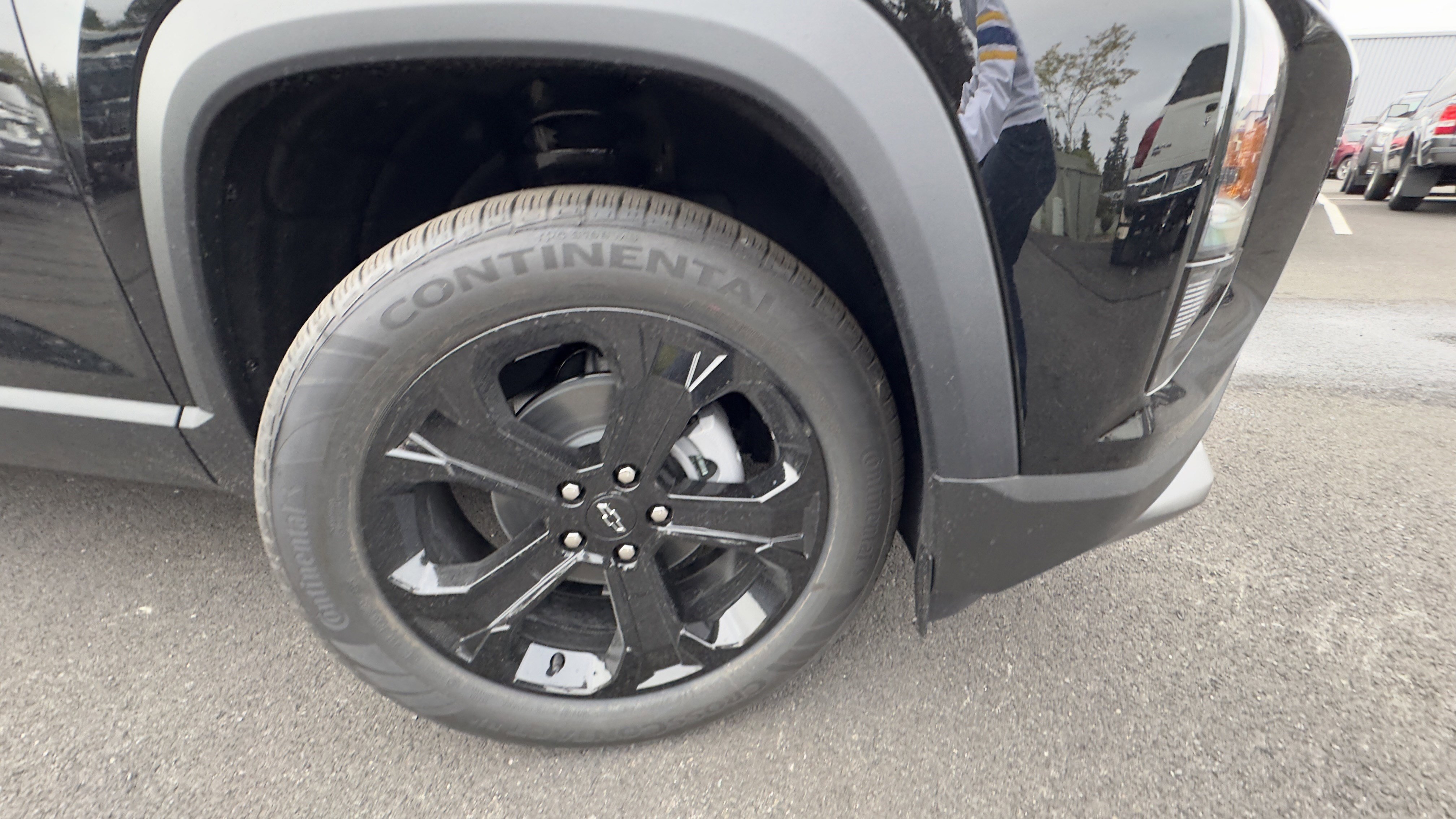 New 2026 Chevrolet Equinox LT w/ Midnight Edition image 4