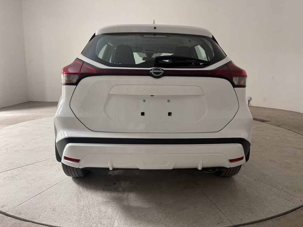 Used 2022 Nissan Kicks S image 12