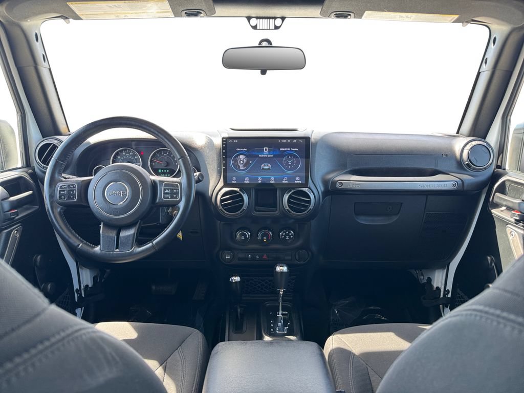 Used 2018 Jeep Wrangler Unlimited Sport w/ Connectivity Group AWD/4WD image 13