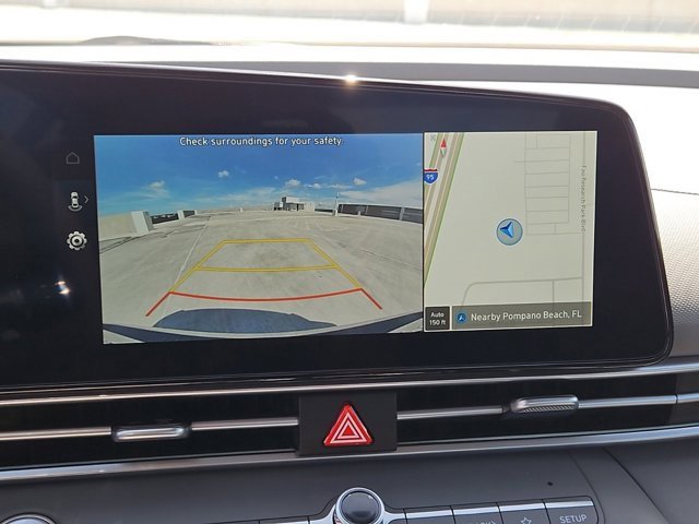 Certified 2025 Hyundai Elantra SEL image 23