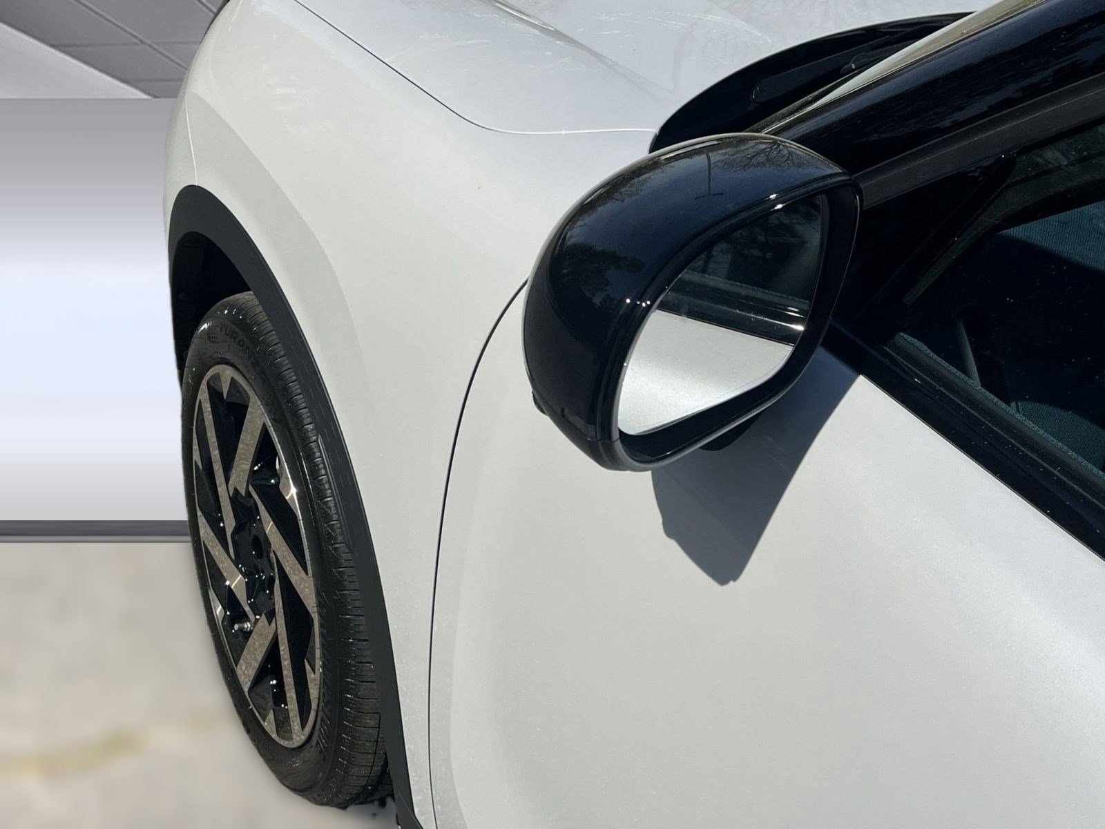 Used 2025 MINI Cooper Countryman S w/ Comfort Package Max image 22