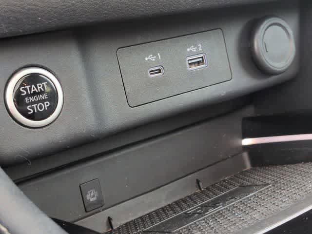Used 2023 Nissan Rogue Platinum AWD/4WD image 31