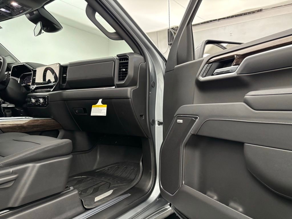 New 2026 GMC Sierra 1500 Elevation w/ Elevation Premium Package image 32