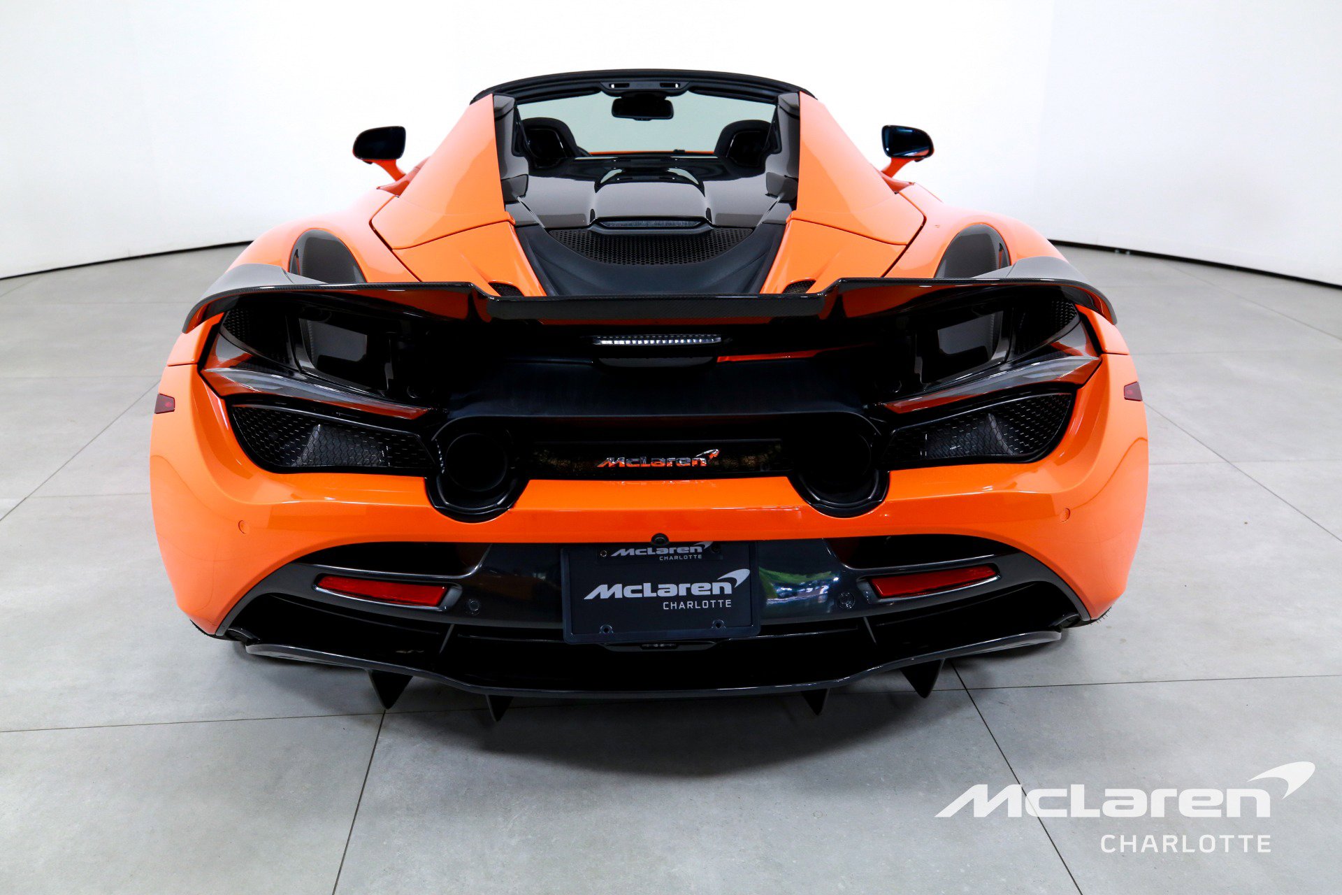 Used 2020 McLaren 720S Performance RWD image 9