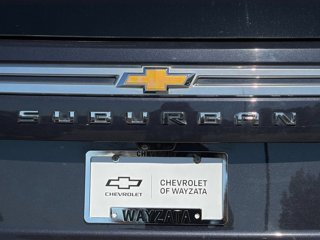 Used 2023 Chevrolet Suburban High Country AWD/4WD image 11