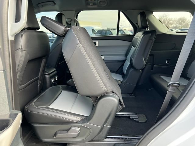 Certified 2023 Ford Explorer XLT w/ Equipment Group 202A image 6