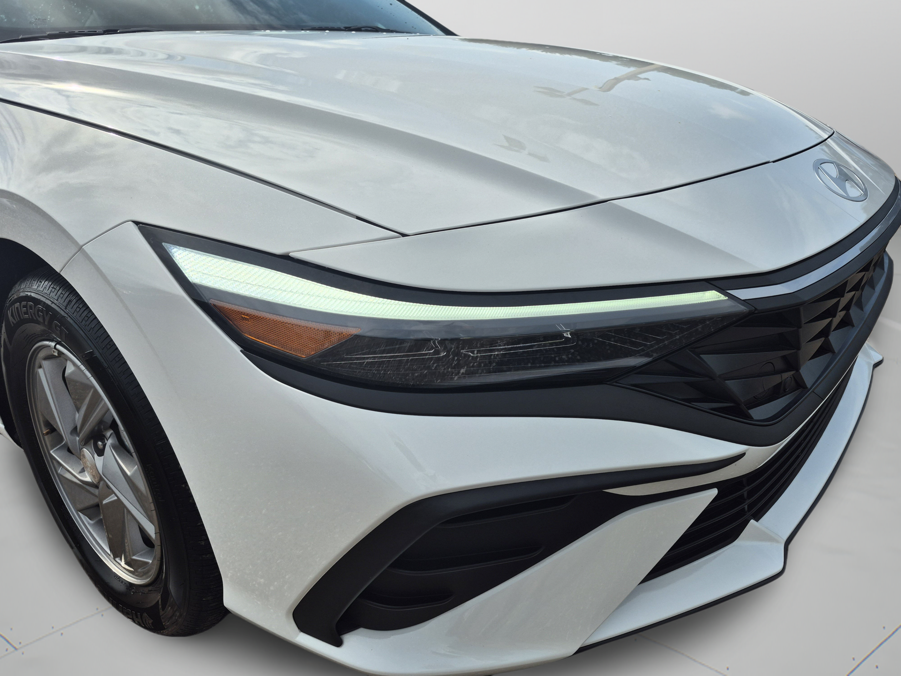 Certified 2025 Hyundai Elantra SE FWD image 31