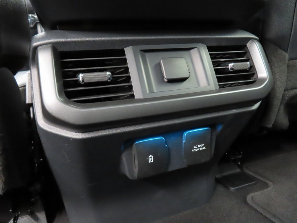 Used 2024 Ford F150 Lariat image 11