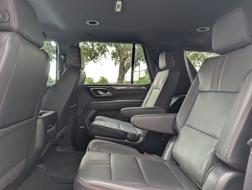 Used 2022 Chevrolet Tahoe RST w/ Sport Performance Package AWD/4WD image 18
