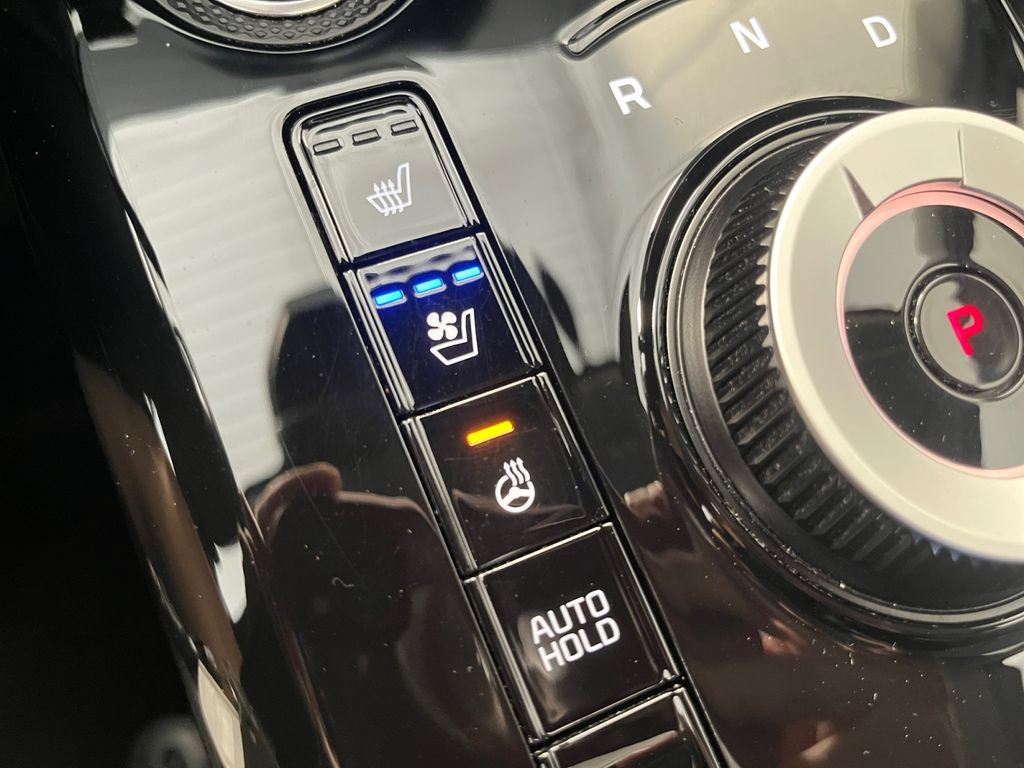 Used 2023 Kia Niro Wave w/ Wave Preserve Package FWD image 21