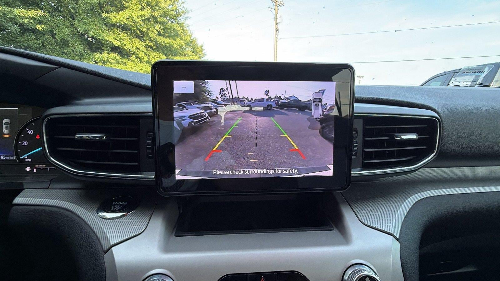 Used 2023 Ford Explorer XLT w/ Equipment Group 202A RWD image 37
