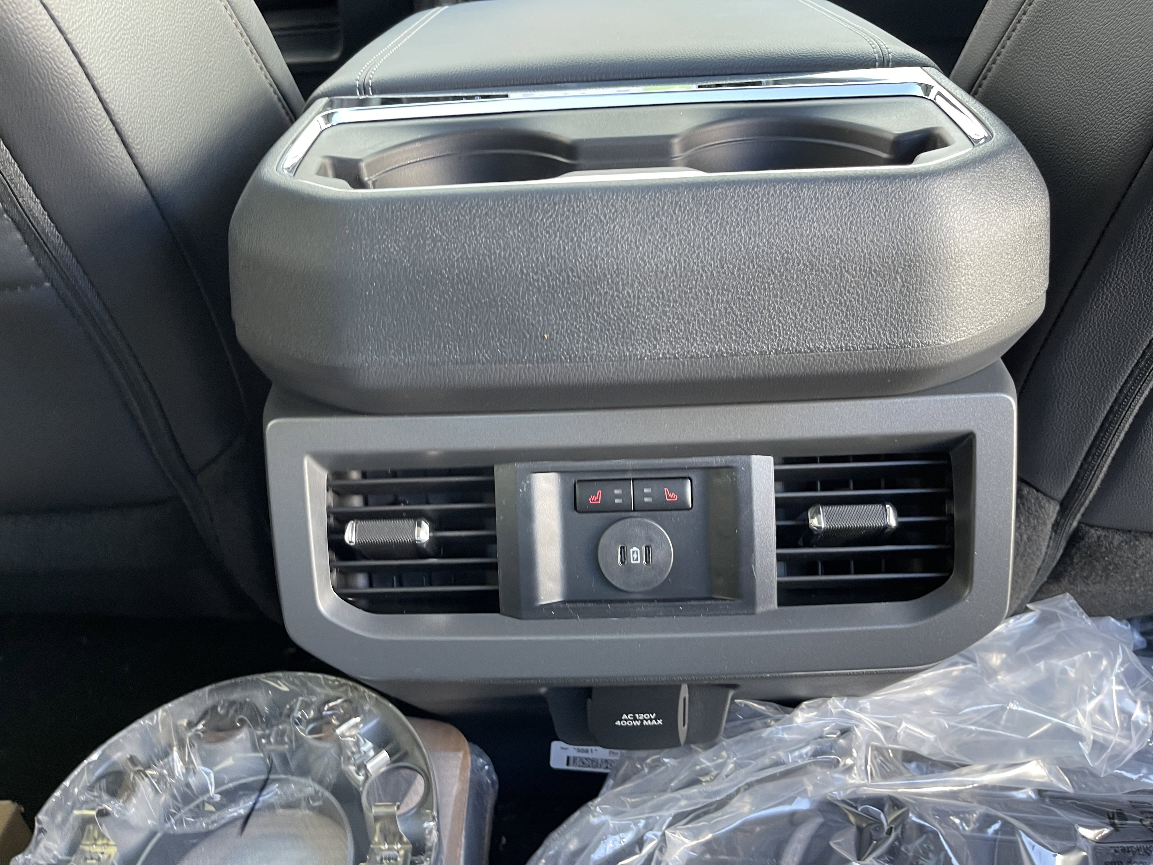New 2026 Ford F350 Lariat w/ Black Appearance Package image 28