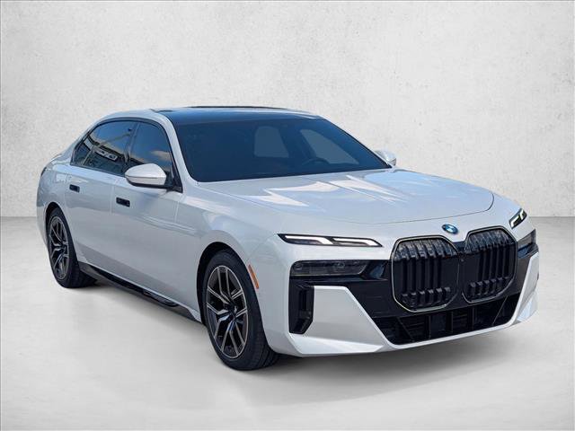 Certified 2025 BMW 740i w/ Premium Package image 3
